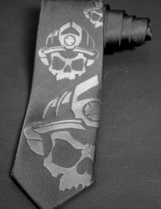skull tie